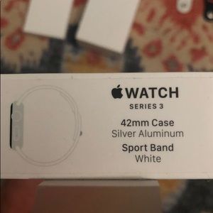 Apple Watch series 3 silver aluminum